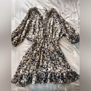 Vici - Boutique Brand. Size M. Blue, silver, and tan